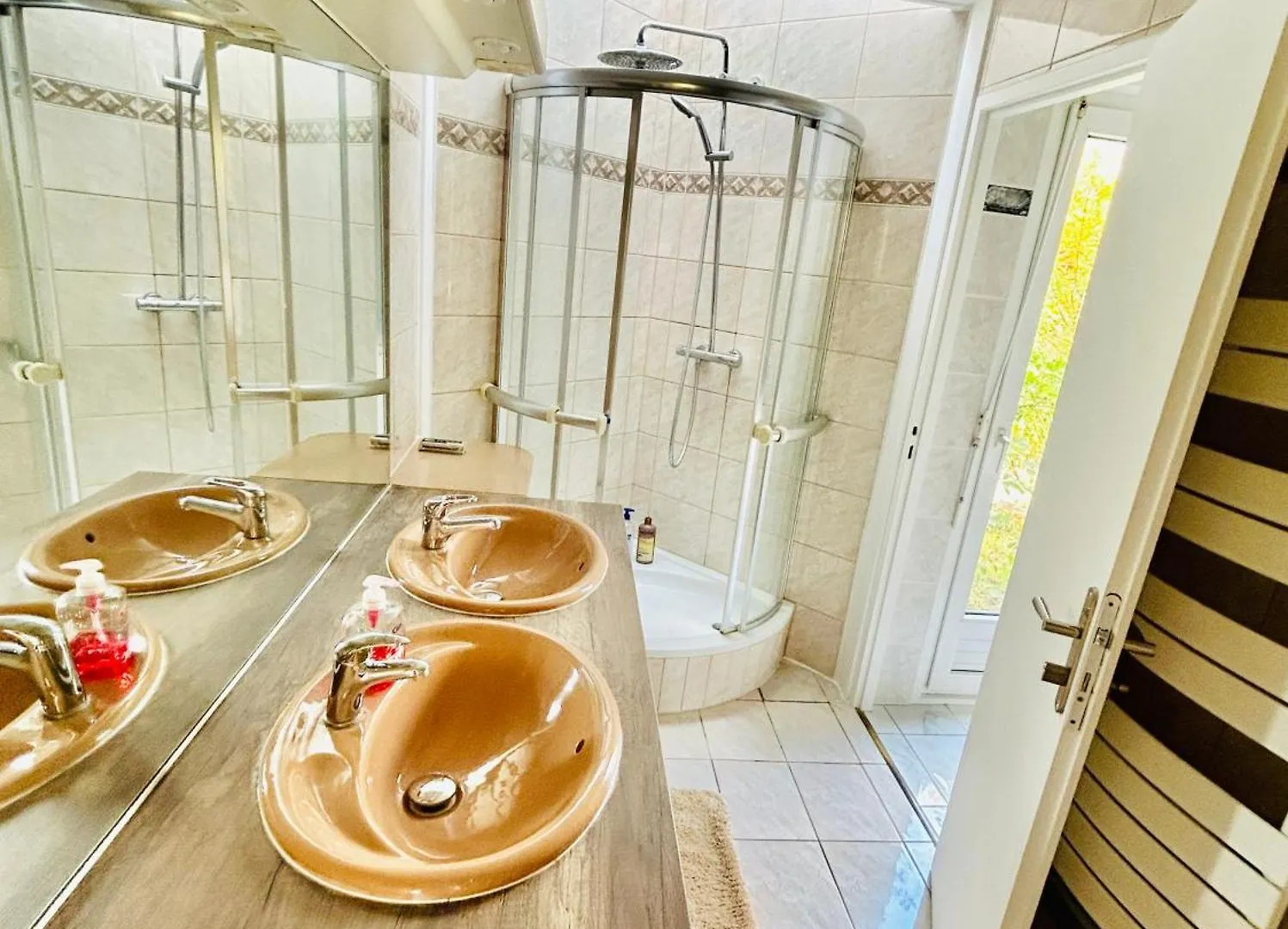 Apartamento Beausoleil Spa Villa Xl-Geneva & Lake & Mountains-Wilena Home, Full Love Chens-sur-Leman Francia